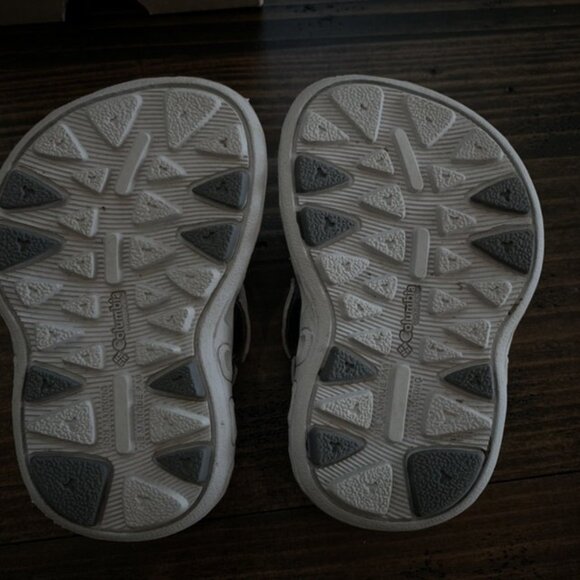 Columbia Toddler Unisex Gray Techsun Flip Flops Sz 4 - Picture 2 of 7